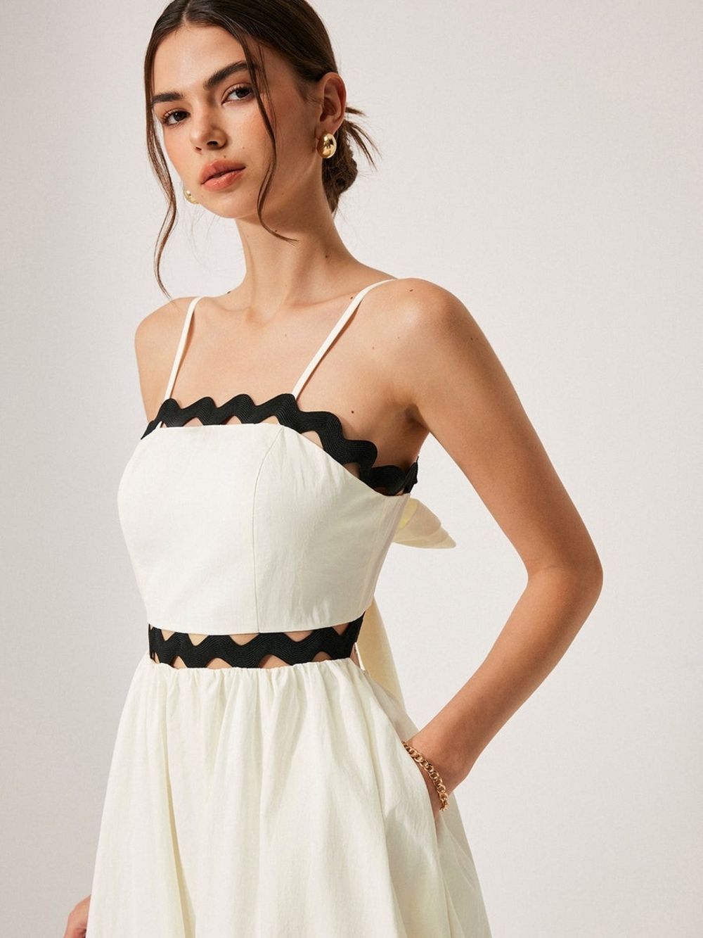 Commense Scalloped Trim Back Tie Dress M - Picture 5 of 7